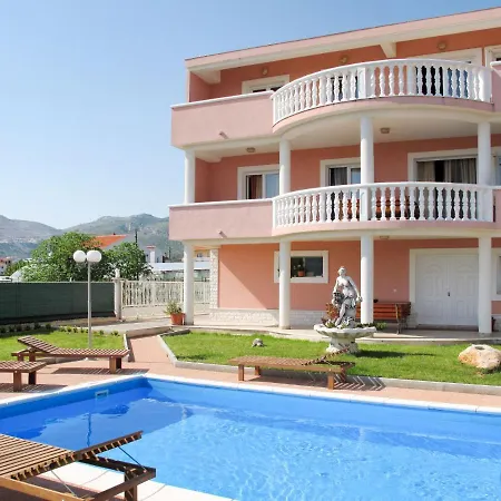 Saba-2 By Interhome Lägenhet Trogir