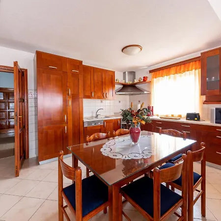 Appartement Saba-2 By Interhome Trogir